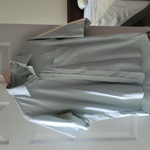 EUC WRINKLE FREE Men's dress shirt